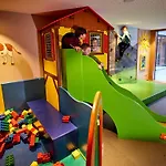 Auriga Hotel 4*