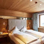 Auriga Hotel